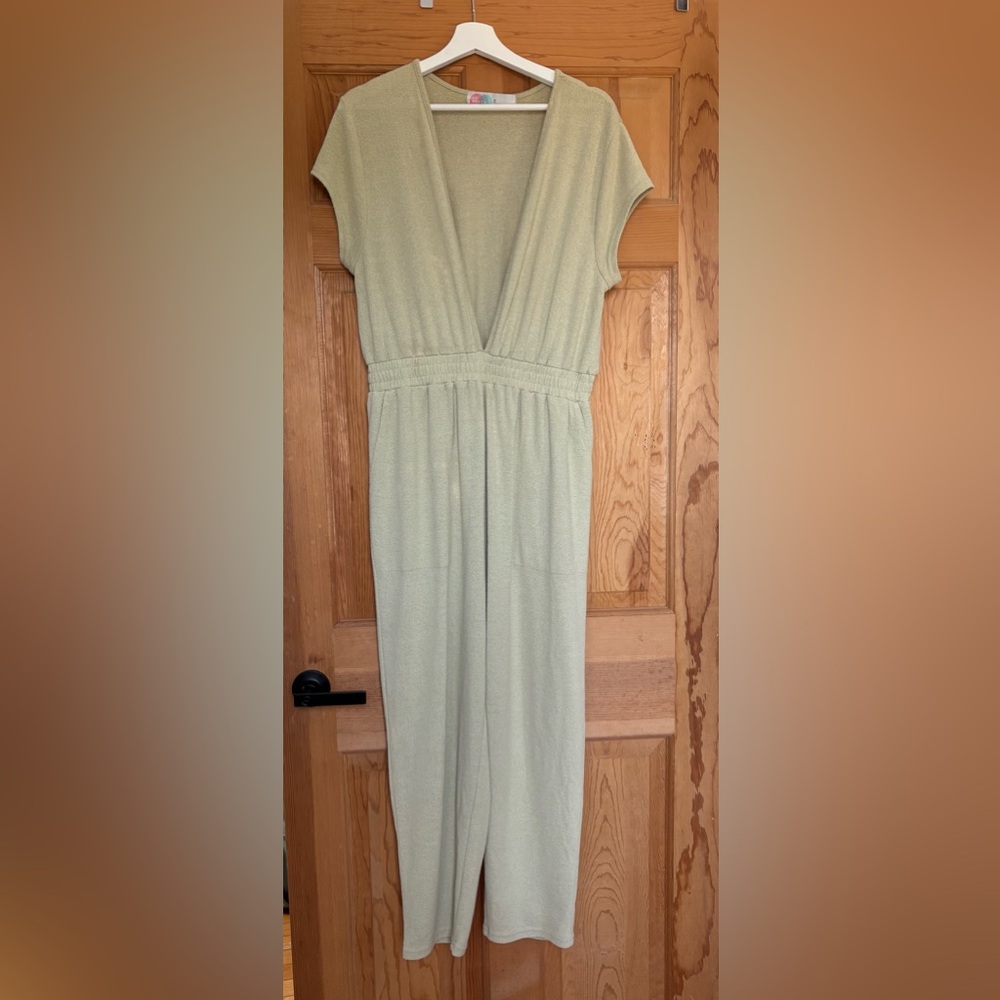 Free People | Rita One-Piece
LIGHT GREEN | size: medium